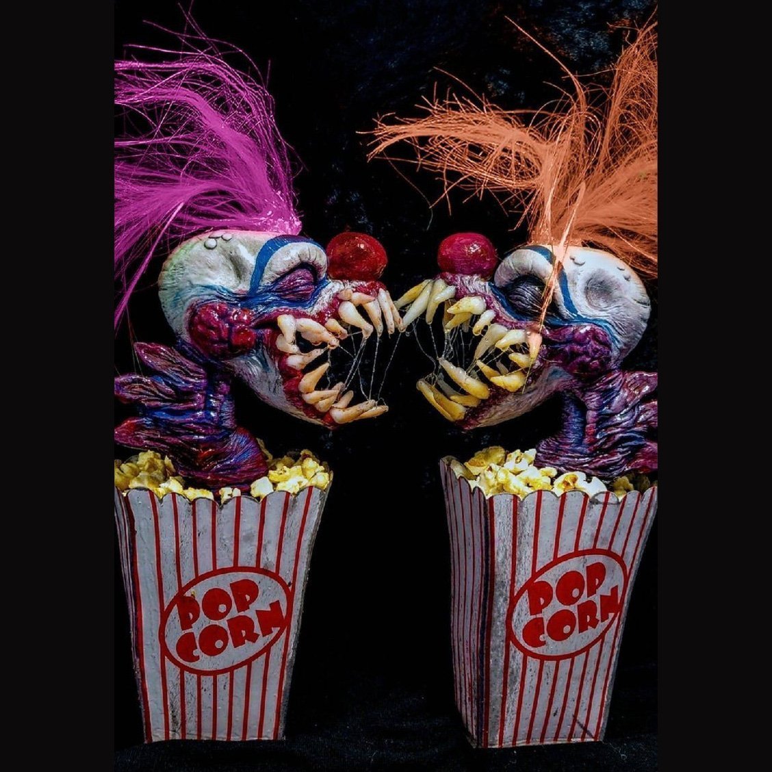 BuyKiller Klowns from Outer Space Halloween Popcorn Killer Klowns Sculpture Painting Now Cheaper With 3 - 5 Days Ship - PajamasBuy